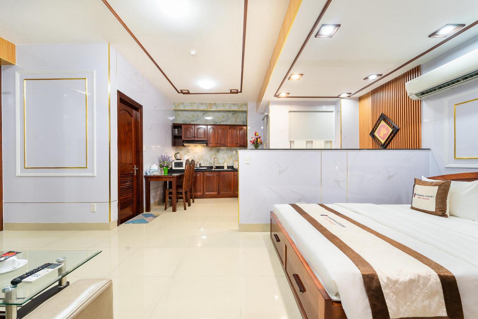 Diamond Luxury Ben Thanh Хошимин Экстерьер фото